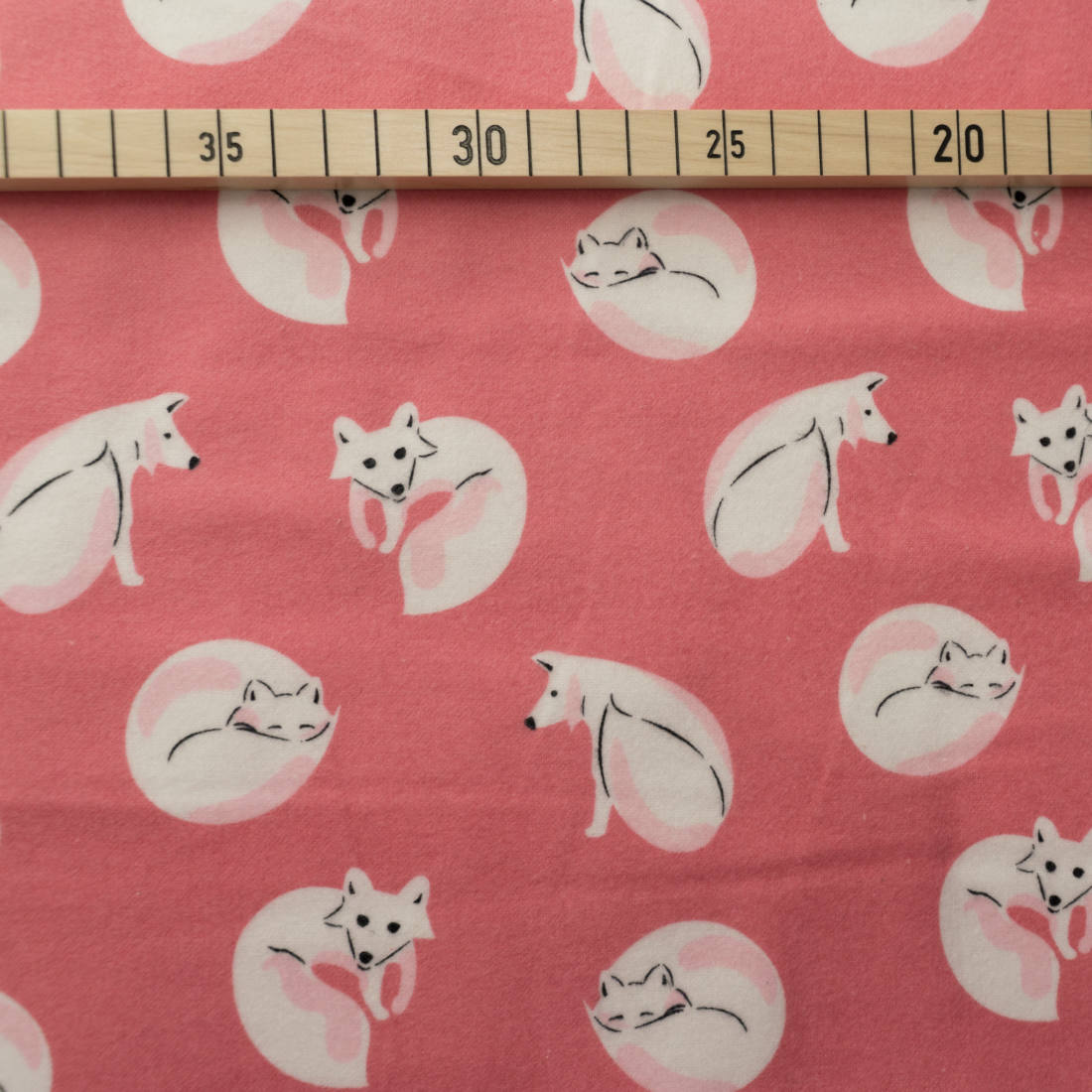 n-hfrosch-stoffe-bio-flanell-stoff-polarfuchs-rosa-bio-baumwolle image 4
