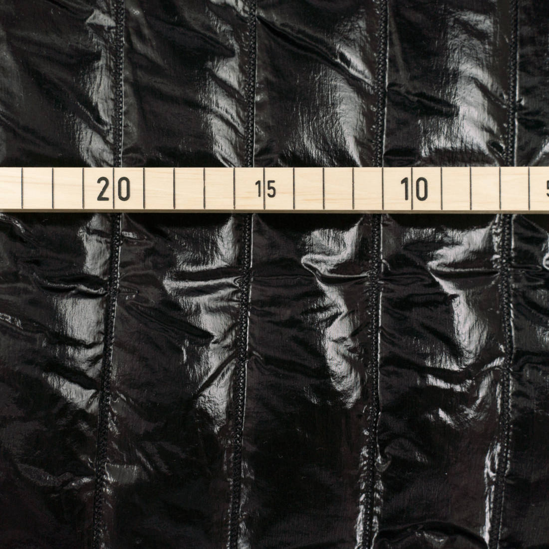 n-hfrosch-jacken-stepper-glossy-stoff-schwarz-wattiert image 3