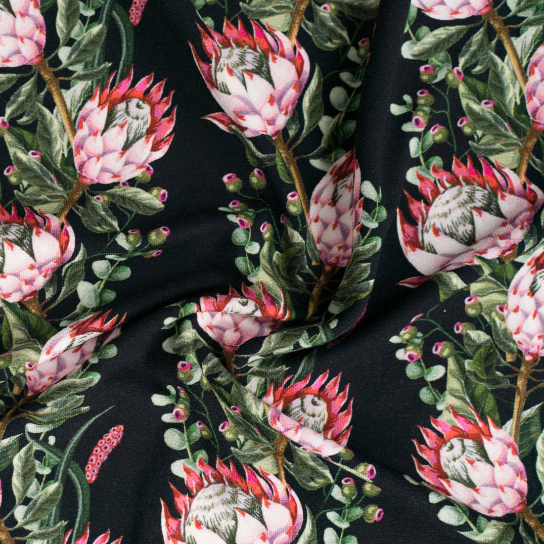 n-hfrosch-viskose-krepp-jersey-protea-1m-restst-ck-schwarz-rosa image 4