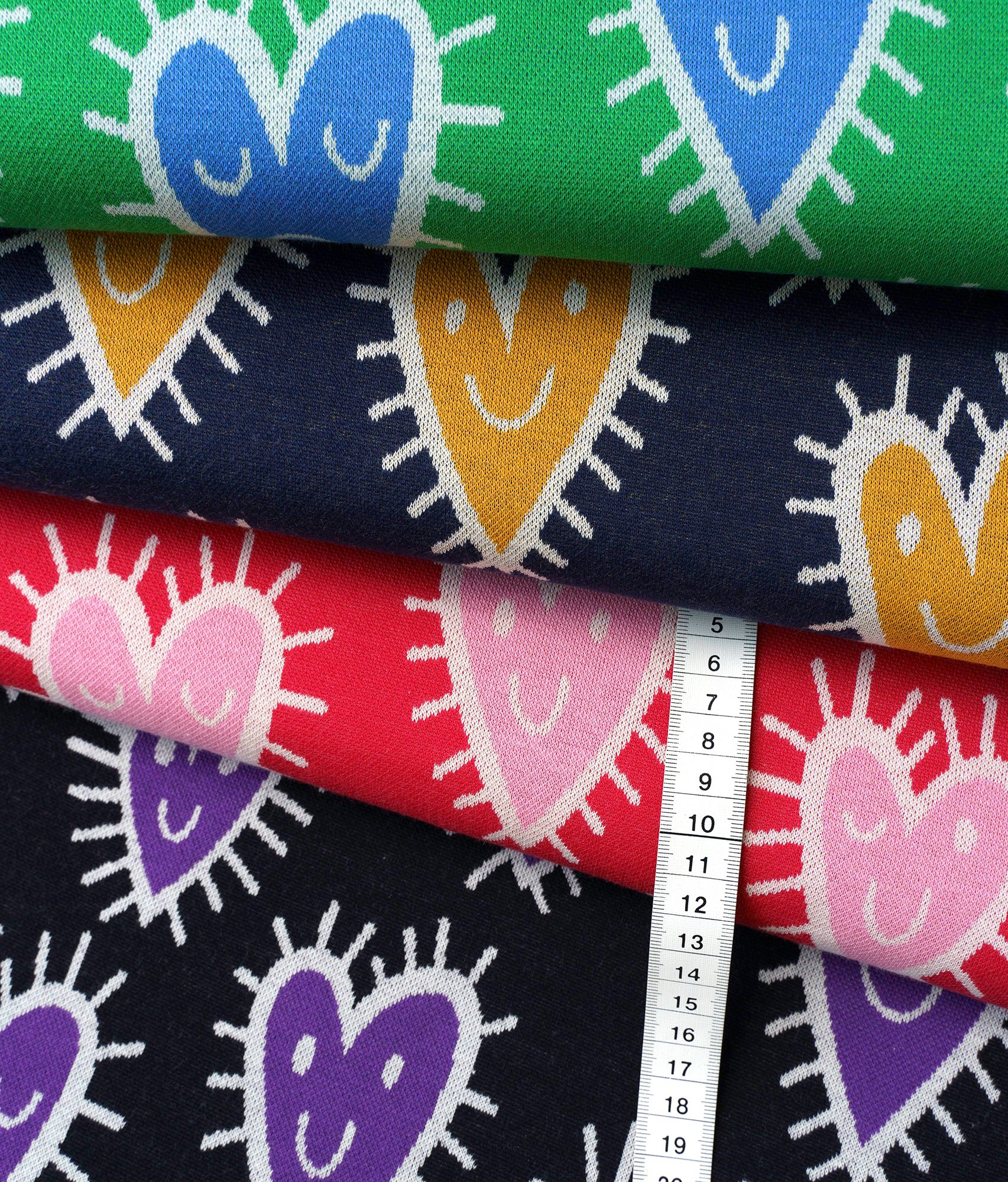 hamburger-liebe-hand-on-heart-mood-jacquard-jersey-bio-col-1 image 2
