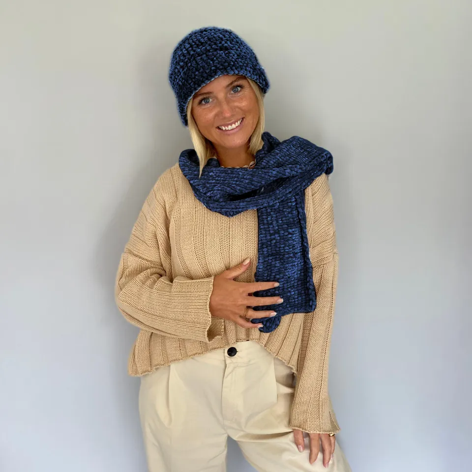 bellalana-chenille-strickset-schal-hut-dunkelblau-8-kn-uel-glanz image 1