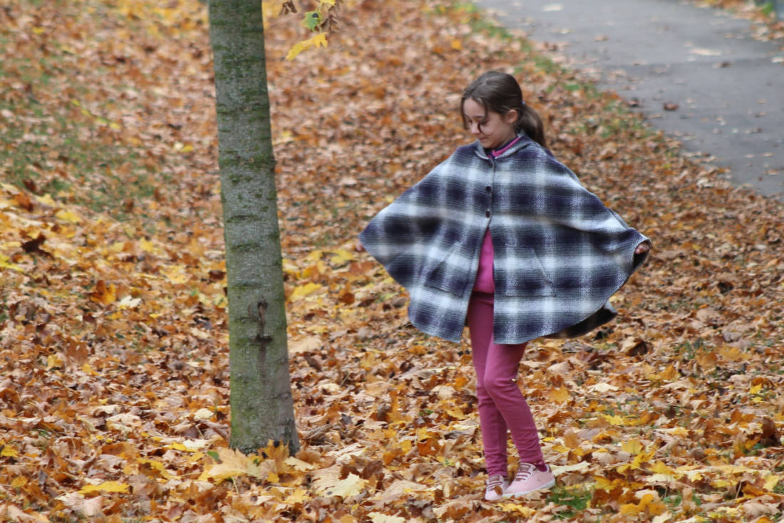 n-hfrosch-layak-schnittmuster-kinder-cape-poncho-mit-kapuze image 7