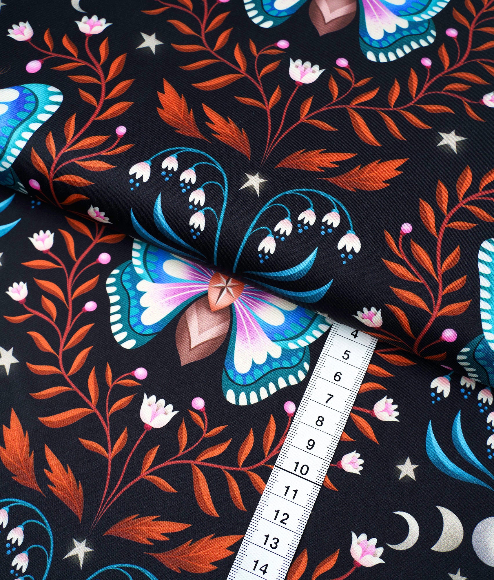 hamburger-liebe-performance-luna-moth-black-stoff-uv-schutz image 3