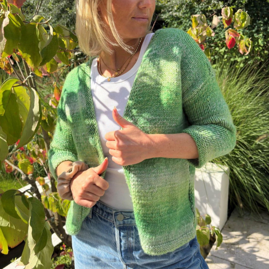 bellalana-dream-cardigan-strickset-mit-anleitung-farbverlauf image 3