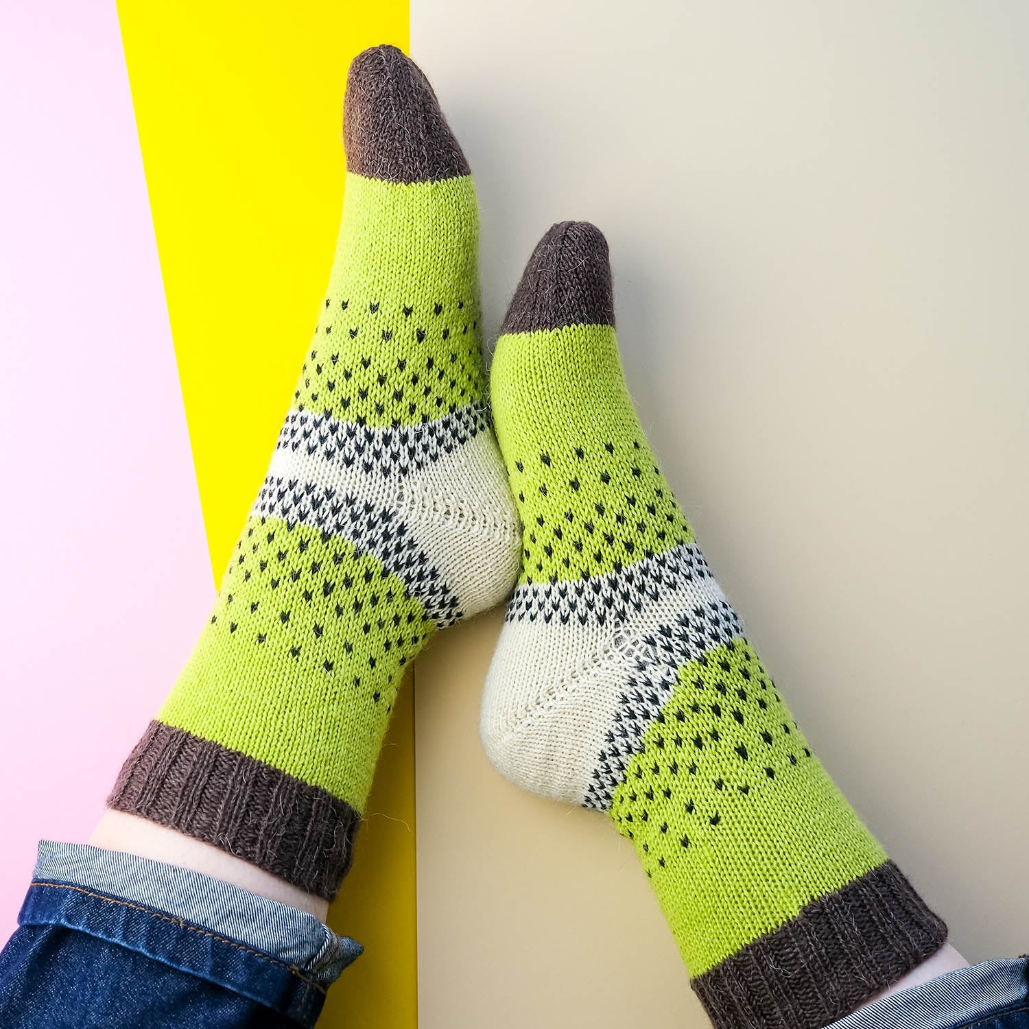 kremke-soul-wool-fruity-socks-kiwi-strickanleitung-deutsch-socken image 1