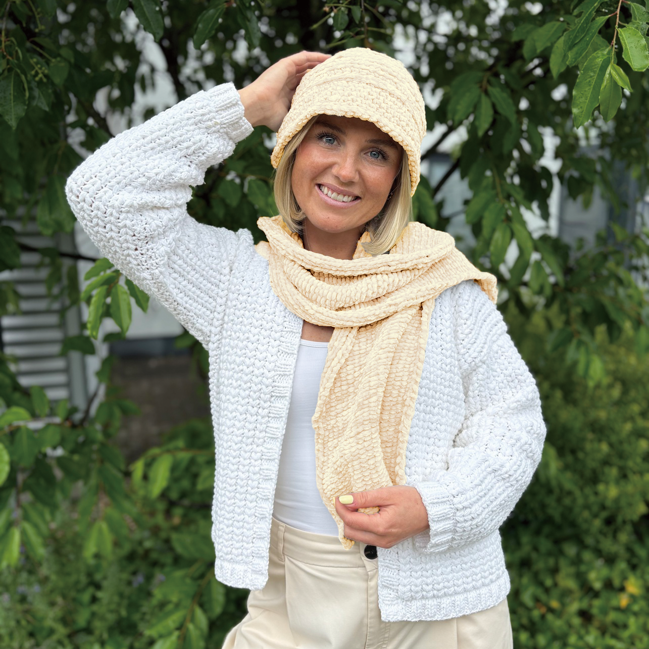 bellalana-chenille-special-set-schal-hut-fuchs-samtig-einheitsgr image 5
