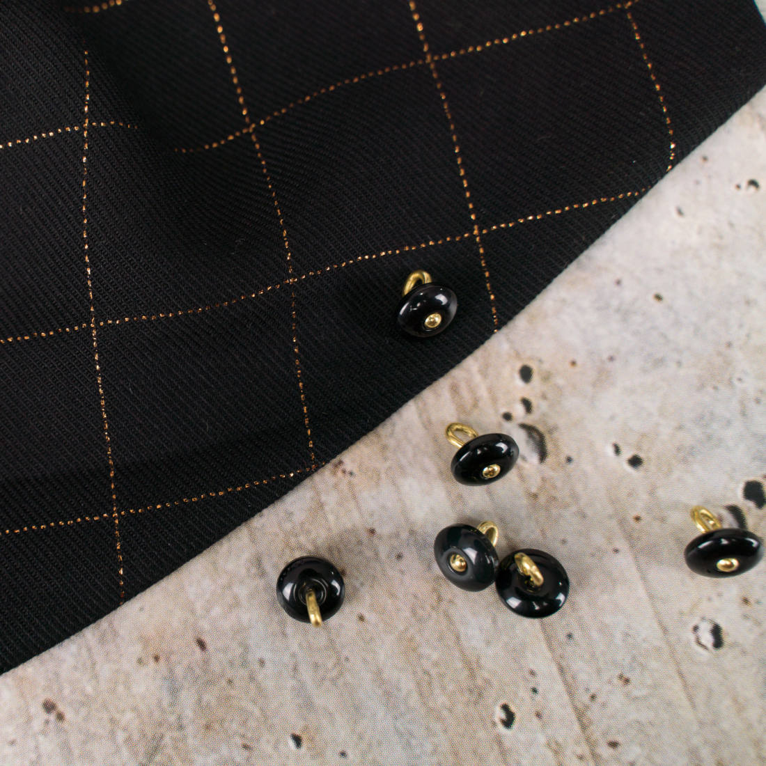 glantine-zo-viskose-twill-glitzer-karo-stoff-schwarz image 4