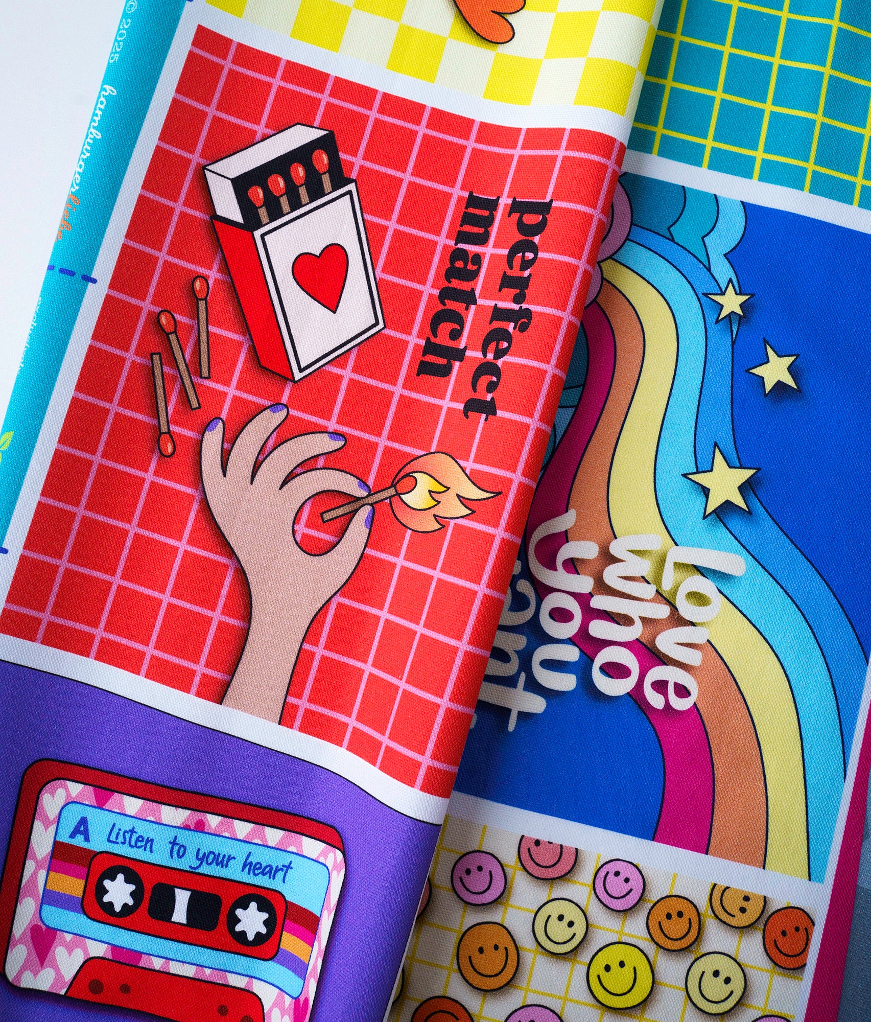 hamburger-liebe-choose-your-vibe-love-or-hate-panel-canvas image 2