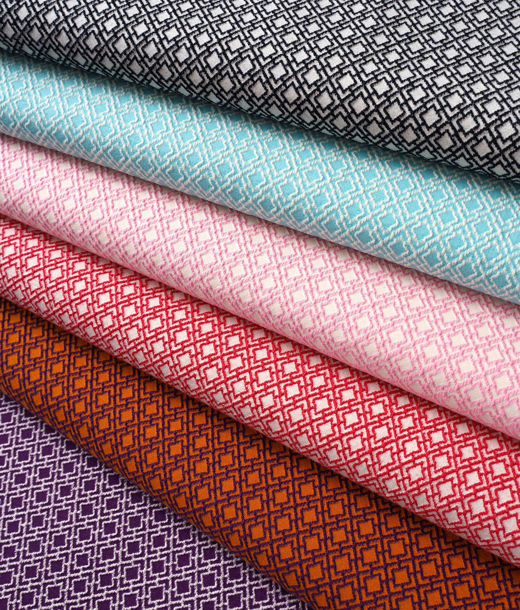 hamburger-liebe-gleam-tiny-tango-jacquard-jersey-a90-74-bio image 2