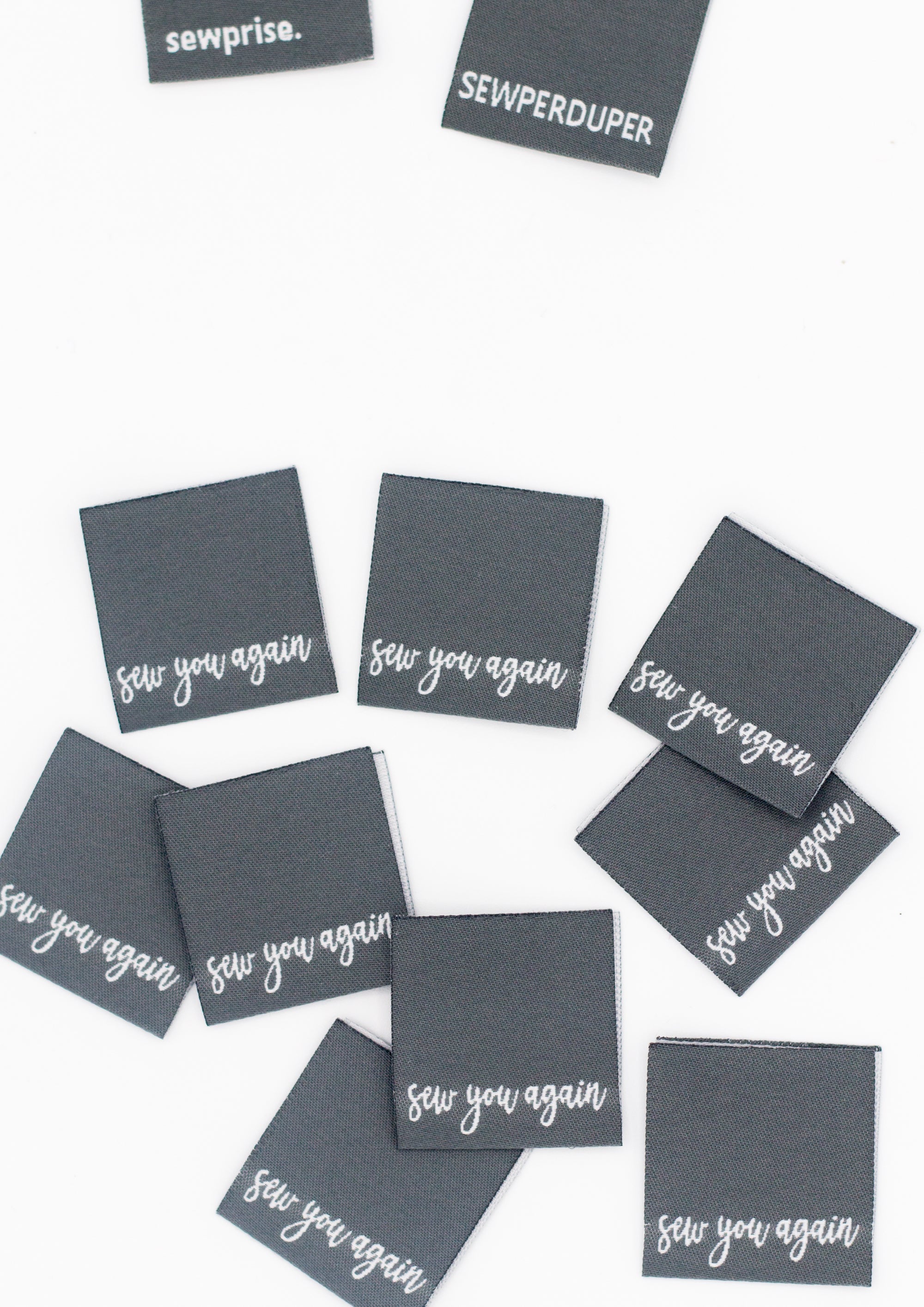 konfetti-patterns-sew-you-again-webetiketten-grau-9er-set image 1