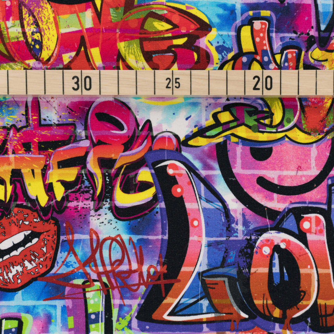n-hfrosch-graffity-love-french-terry-sommersweat-meterware image 5