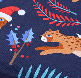 hamburger-liebe-wild-xmas-2025-leo-sweat-col-1-bio image 2