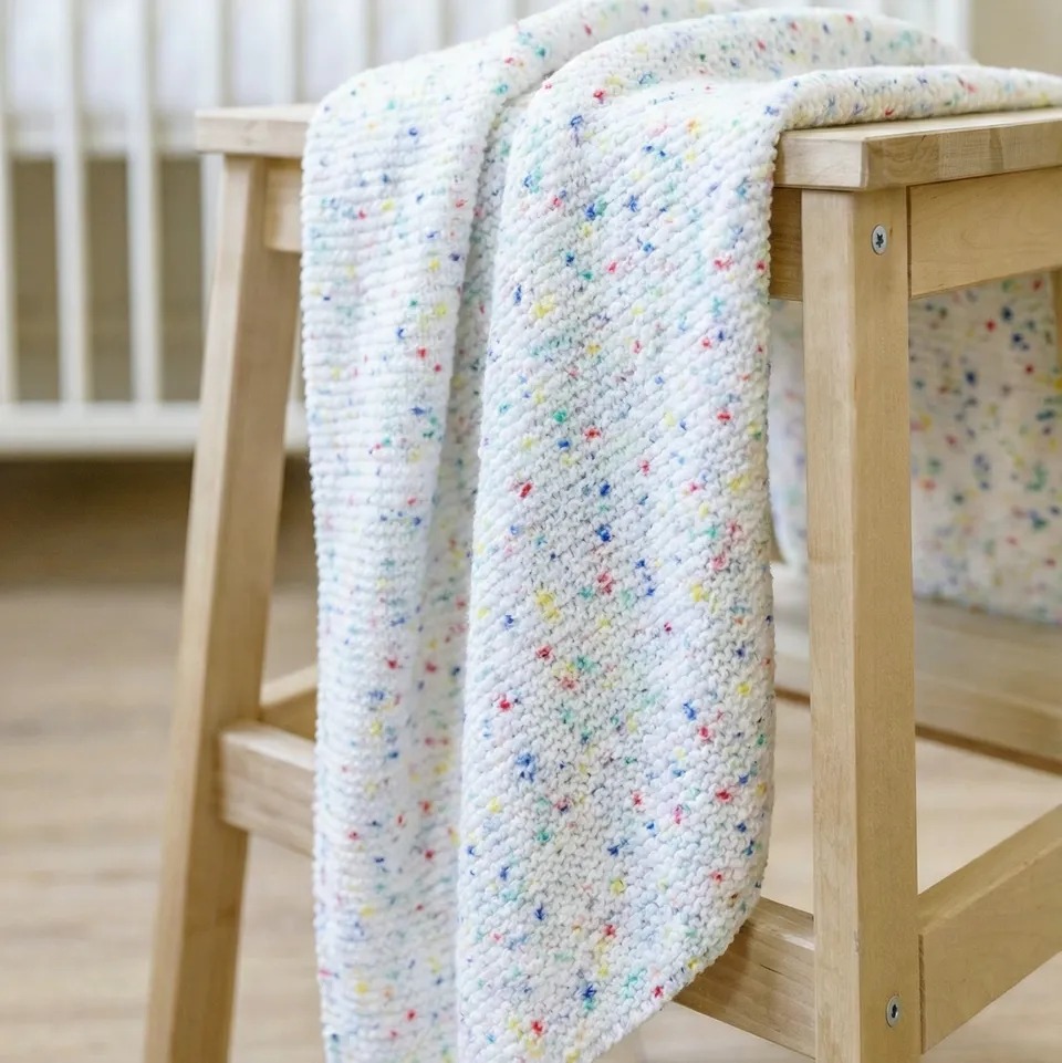bellalana-strick-set-babylana-babydecke-punkte-bunt-70x100 image 1