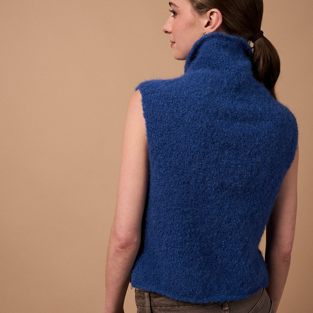 kremke-soul-wool-pippa-slipover-strickanleitung-deutsch-boucle-weste image 4