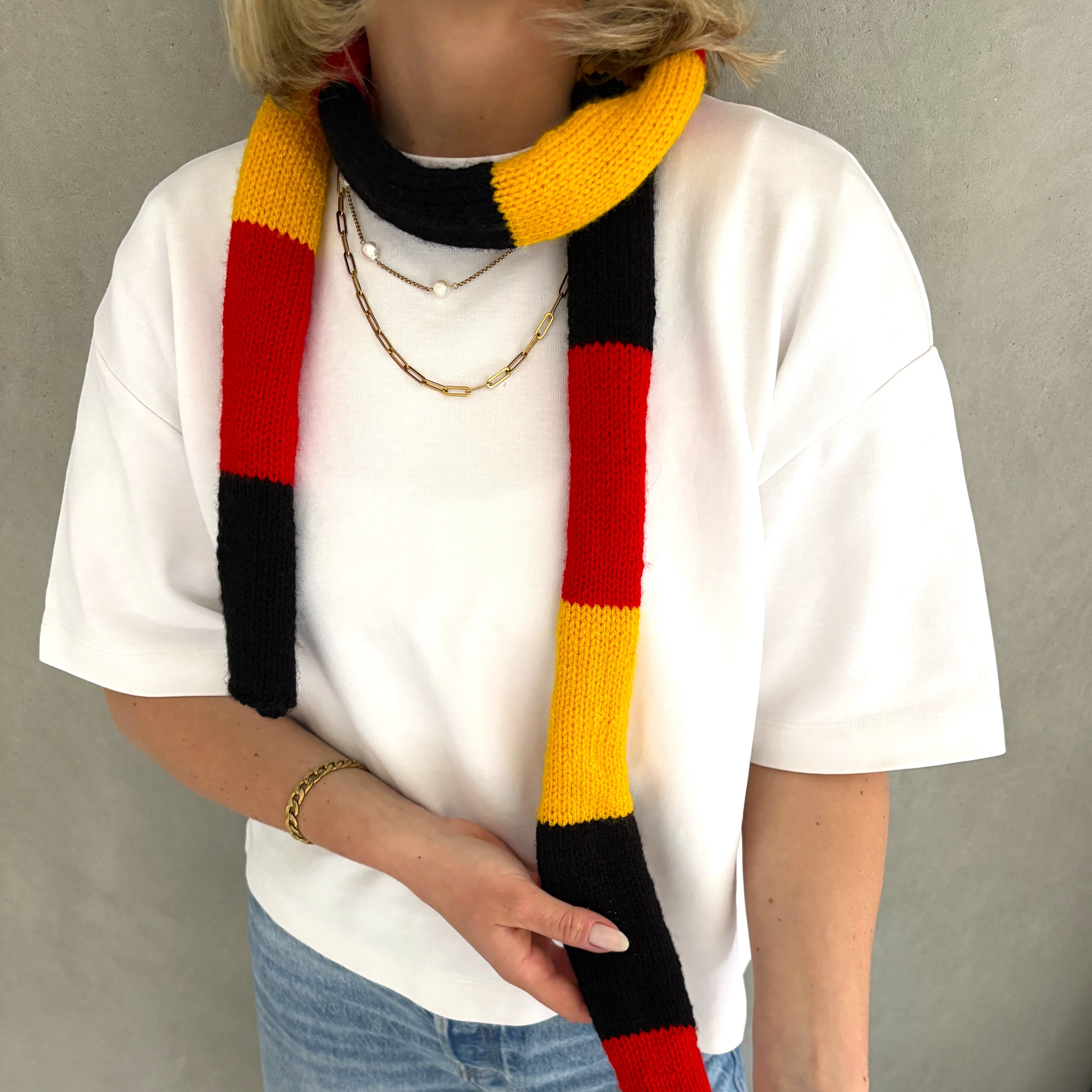 bellalana-strick-sets-tiny-scarf-deutschland-schal-set image 3