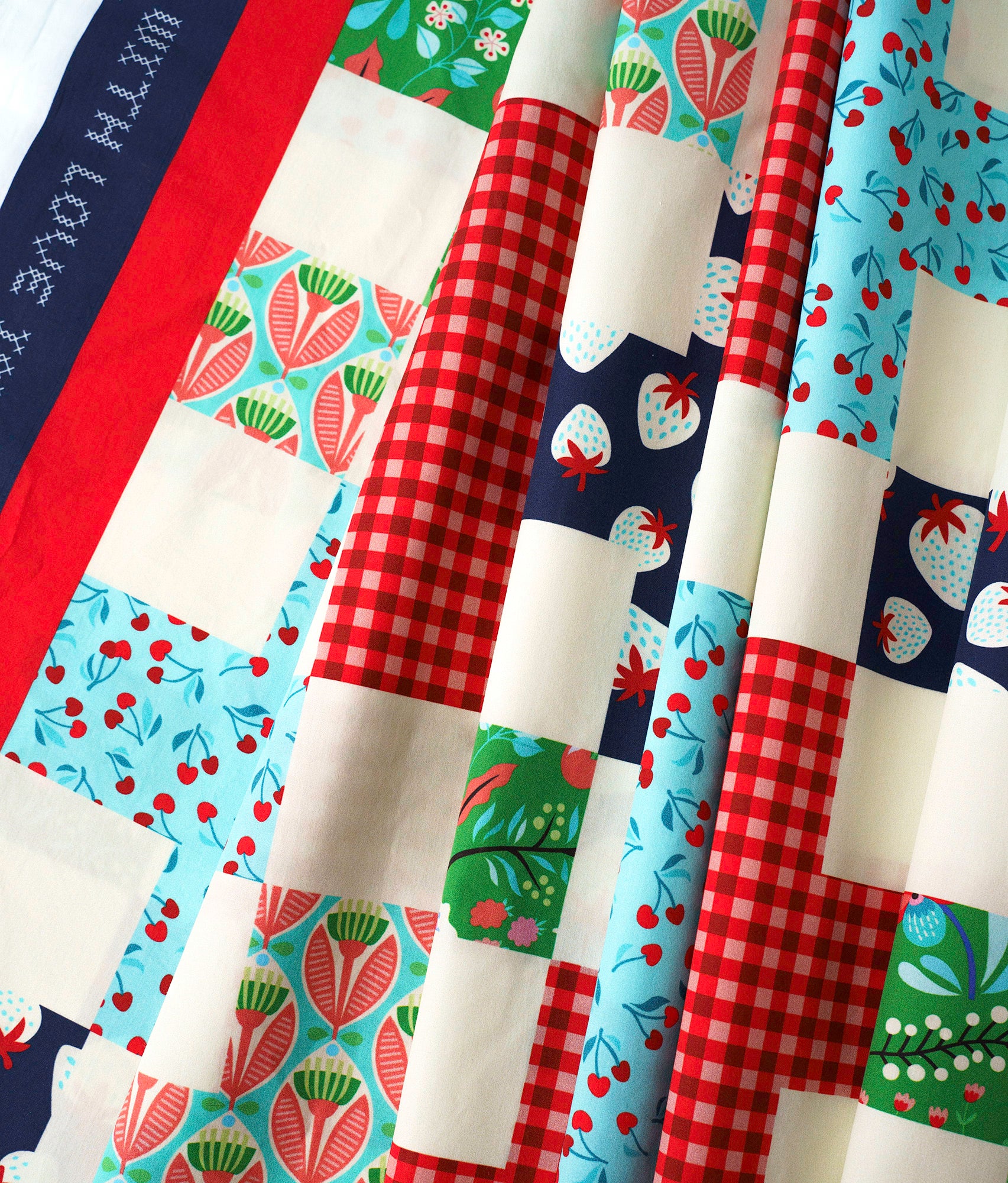 hamburger-liebe-picknick-cheater-quilt-popeline-panel-bio image 2