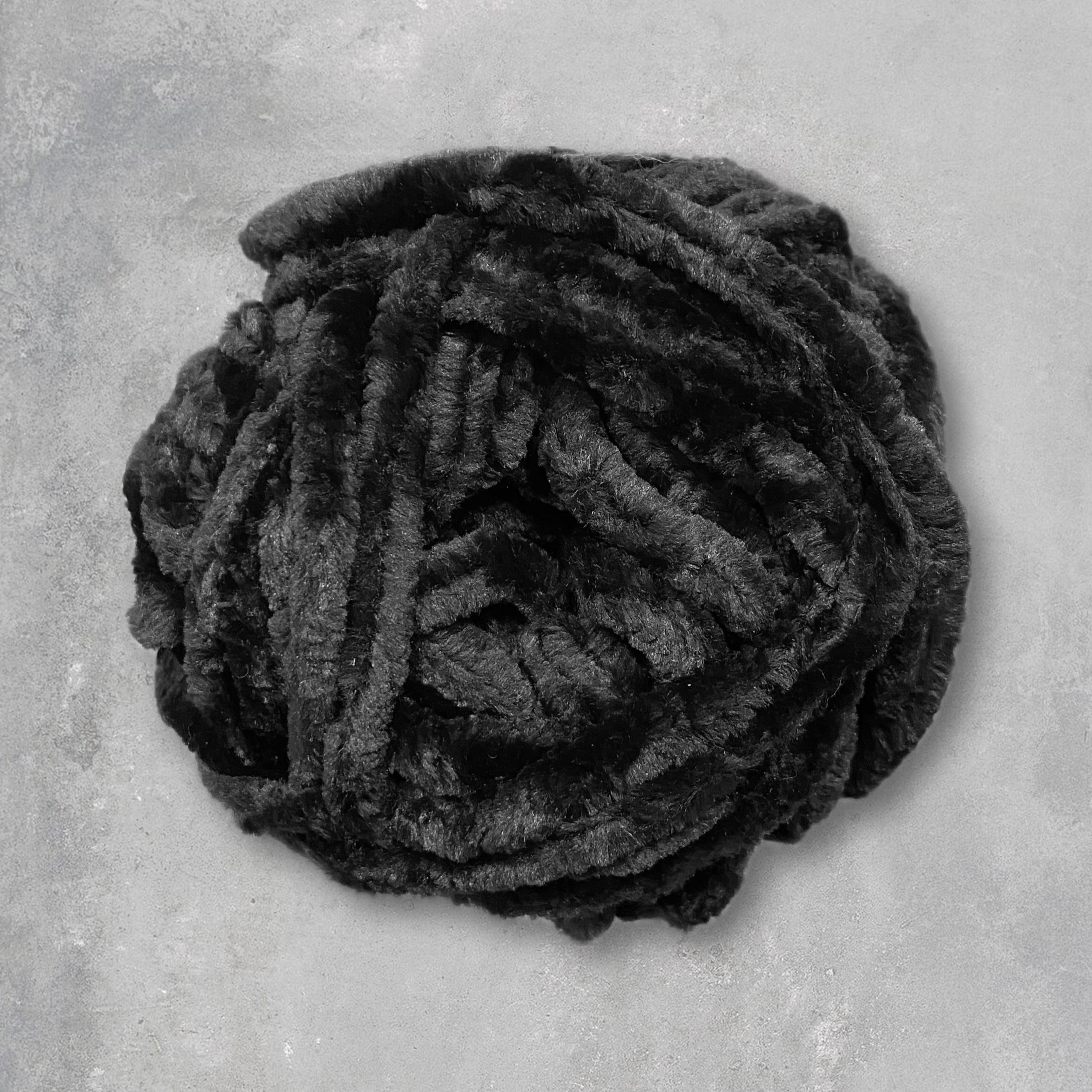 bellalana-einzelkn-uel-chenille-glanzeffekt-garn-schwarz-103 image 6