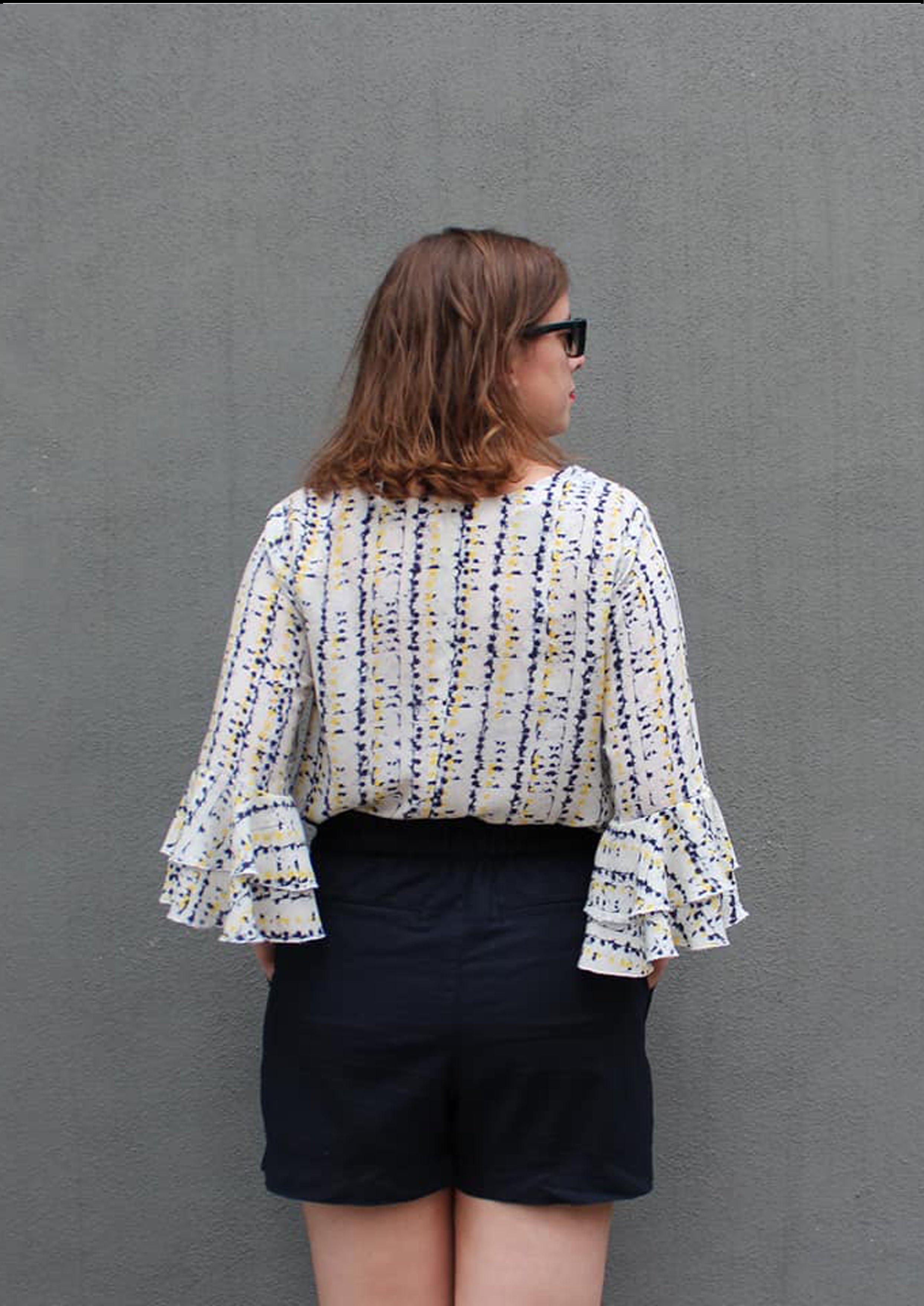 konfetti-patterns-trude-papierschnittmuster-bluse-32-46-volant image 4