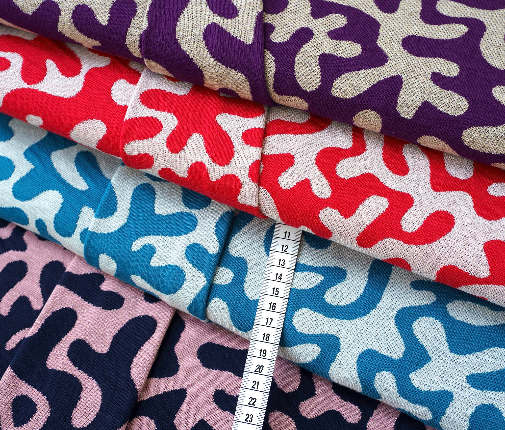 hamburger-liebe-gleam-twistmaze-doubleface-jacquard-bio image 2